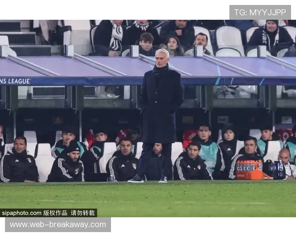 尤文冬窗最终冲刺穆阿尼为关键目标,备选前锋名单曝光 尤文冬窗最终冲刺穆阿尼为关键目标,备选前锋名单曝光